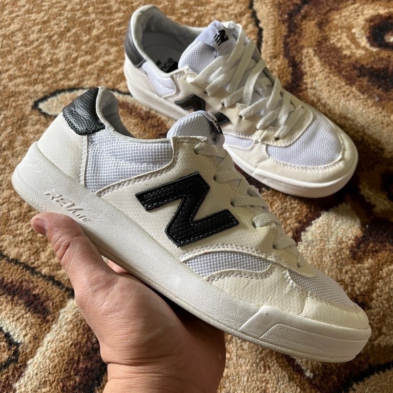 NB CRT300 SIZE 39.5 LIKENEW MULUS CASUL ORI