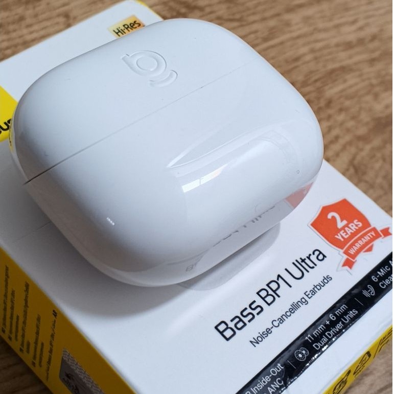 Charging case Tws baseus BP 1 Ultra Bekas