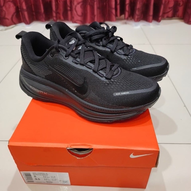 sepatu lari nike vomero 18