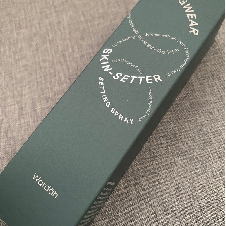 New wardah setting spray