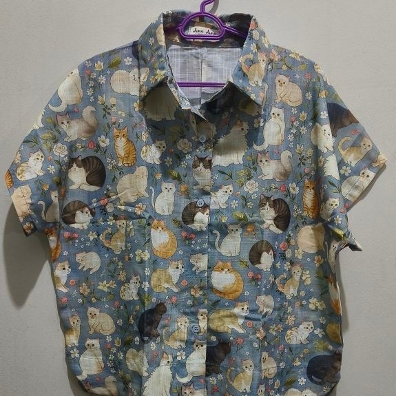 KEMEJA JUNE JUNE BKK MOTIF KUCING