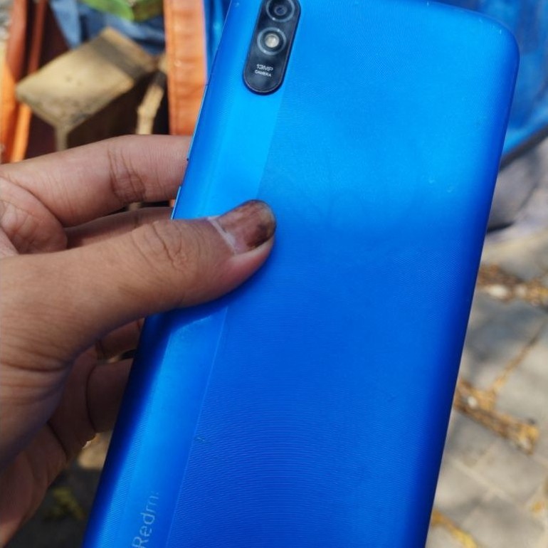 Hp bekas layak pakai REDMI 9 A RAM 3/32 mulus nominus
