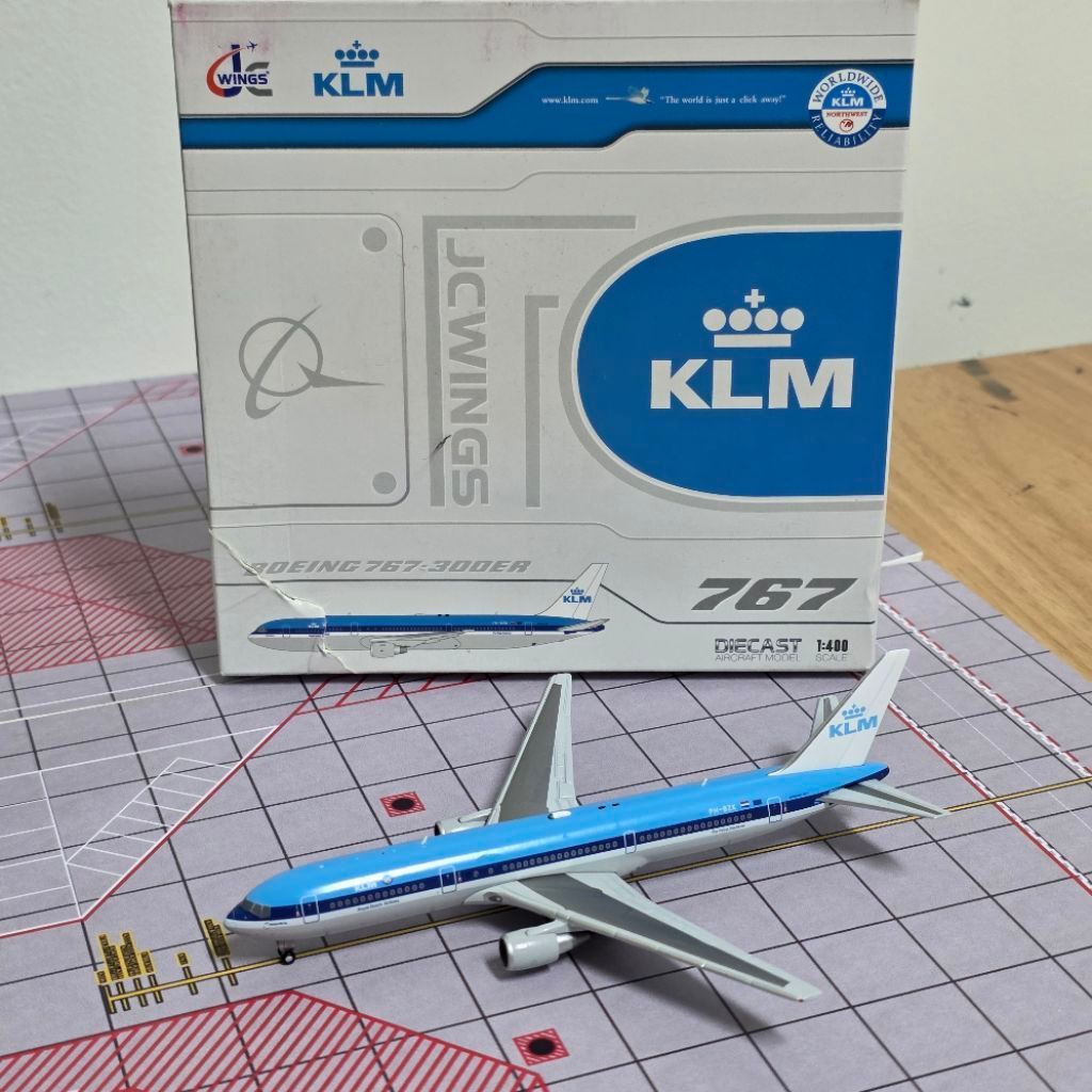 model diecast pesawat JC Wings 1:400 KLM Royal Dutch Airlines Boeing 767-300ER