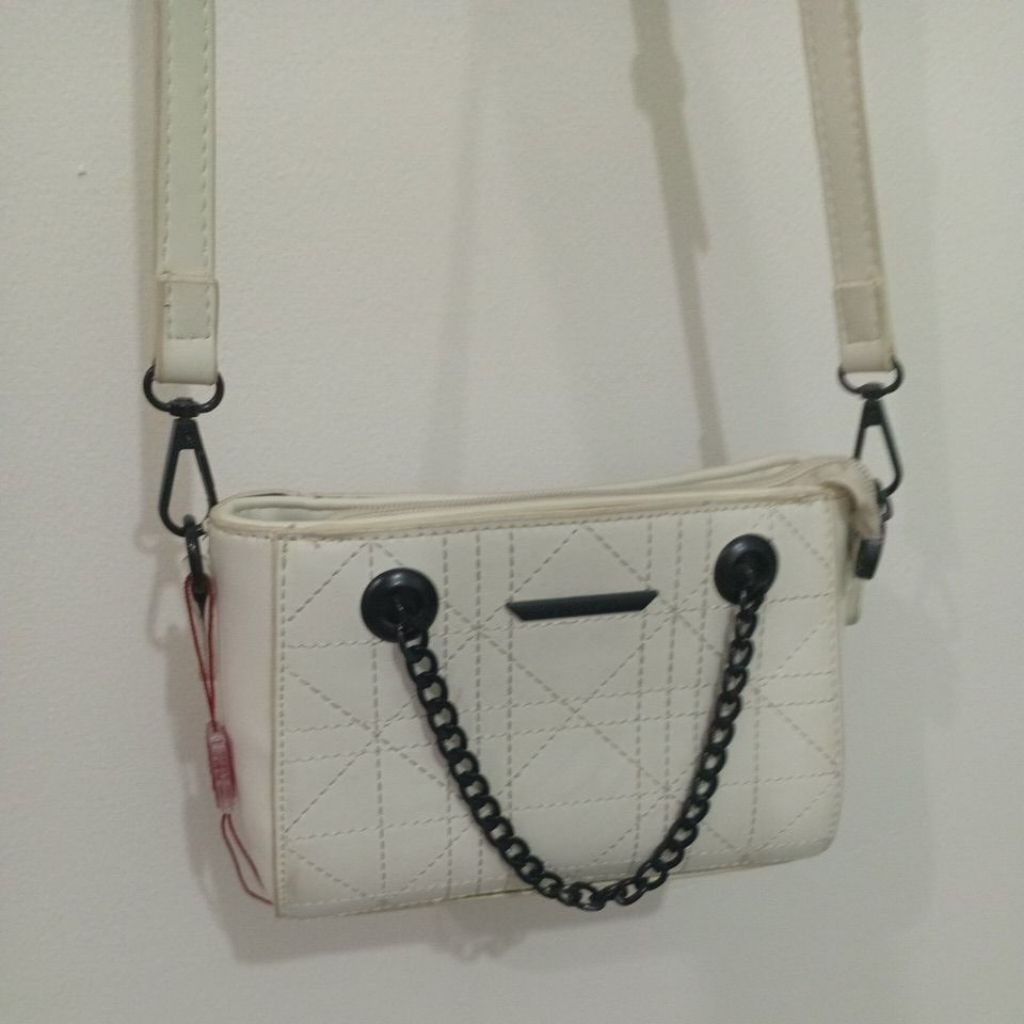 Tas Selempang Wanita Geraldine Model Santai Cream