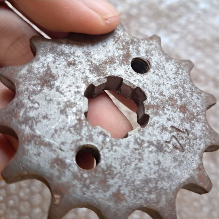 Gear gir depan Honda astrea Prima 14 T