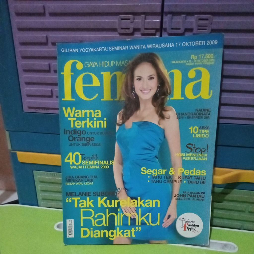MAJALAH FEMINA NO 40 EDISI OKTOBER 2009 (BEKAS)