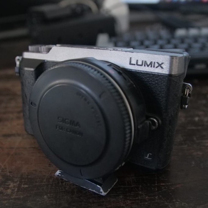Lumix gx85 dan speedbooster viltrox