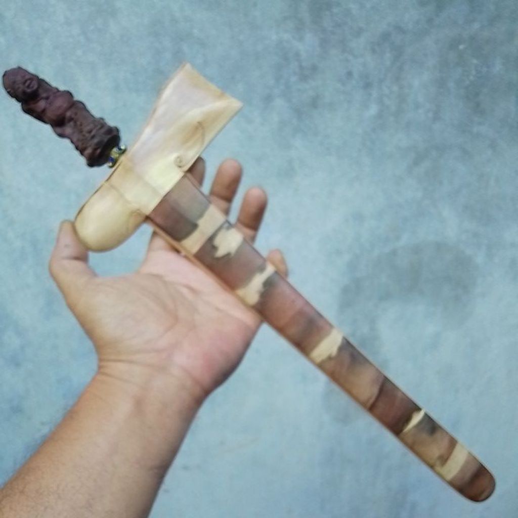 keris bali seselet