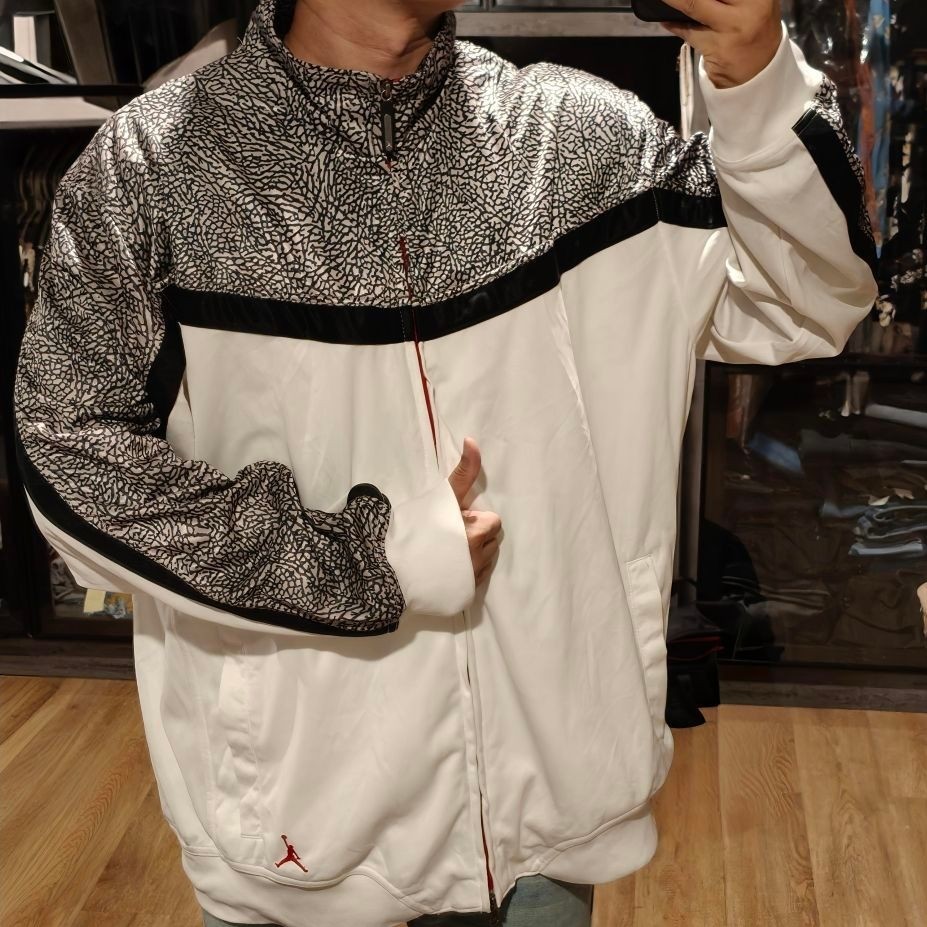 Original tracktop Jordan kolektor item(preloved)