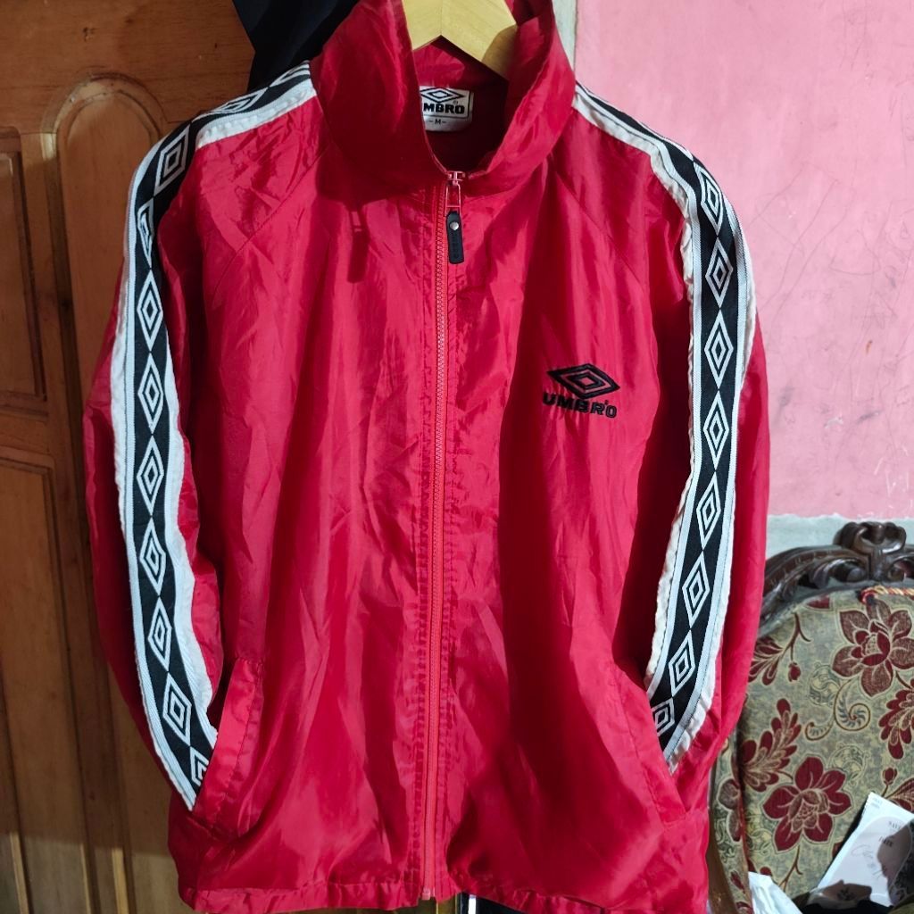 Jacket umbro parasut