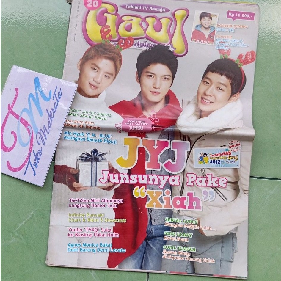koran tabloid remaja GAUL cover boyband K-Pop JYJ dan poster lengkap
