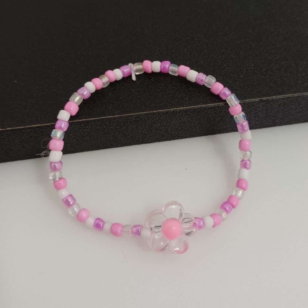 Gelang Manik Anak Bunga Tali Karet