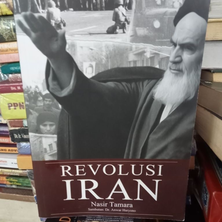 buku REVOLUSI IRAN