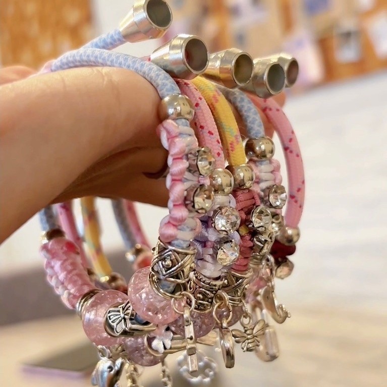 Gelang Paracord Charm