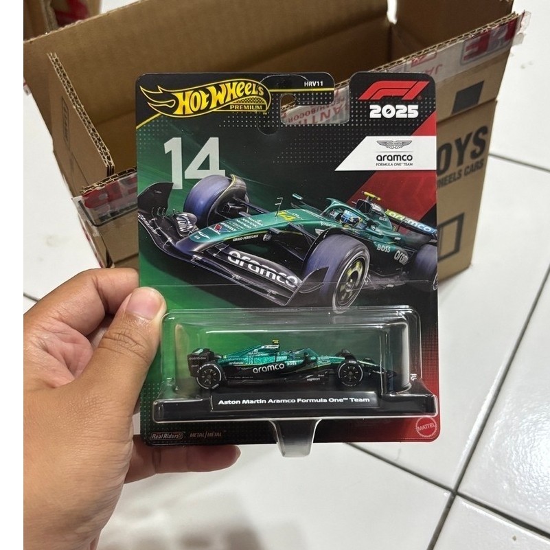 hot wheels aston martin aramco f1 fernando alonso #14