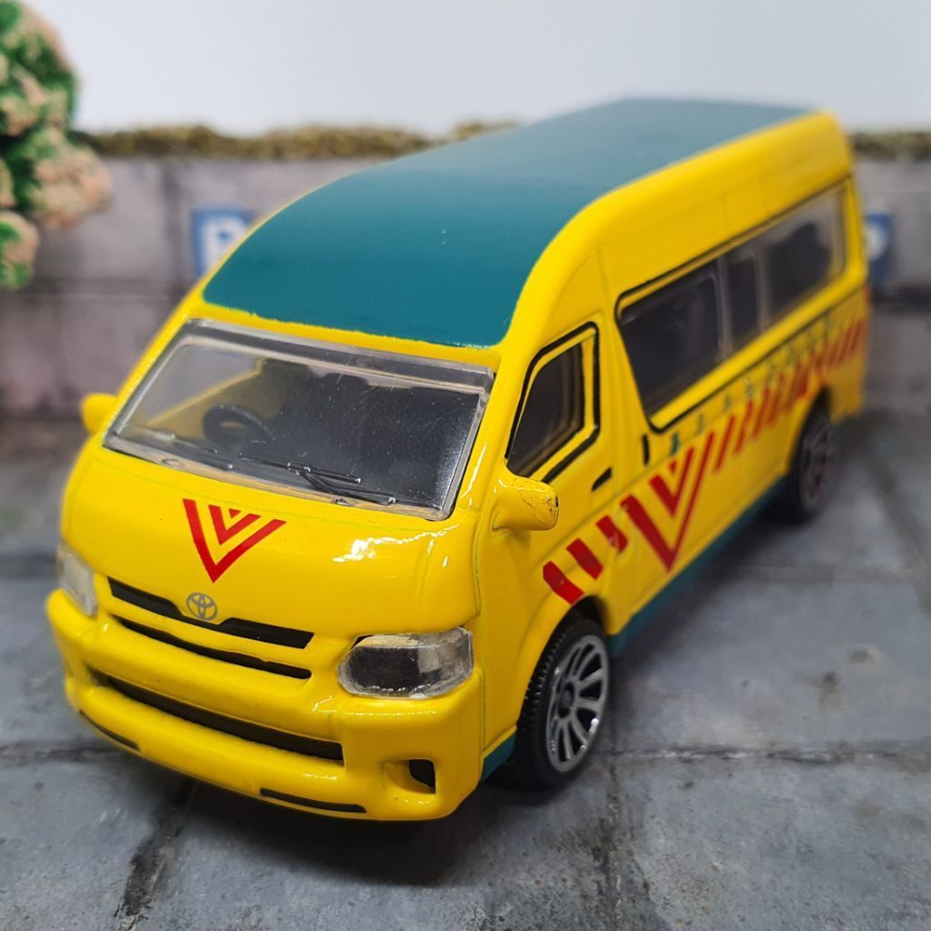 Majorette Toyota Hiace Kuning Thailand Taxi Loose Lecet Bahan Custom Travel RARE ITEM