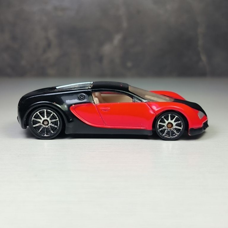 Hot Wheels Bugatti Veyron First Editions Base Th.2002 Vintage