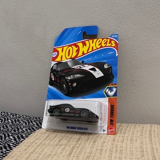 Hotwheels ‘96 Dodge Viper GTS Hitam