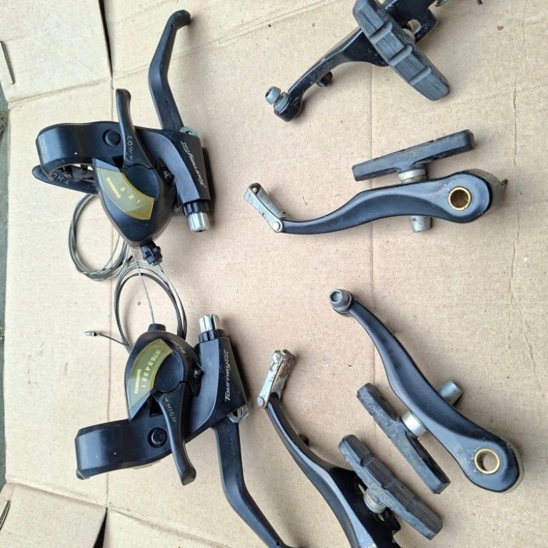 Groupset & Brakeset 3x8 Speed Copotan Polygon Premier 2 Lady Bekas Baik