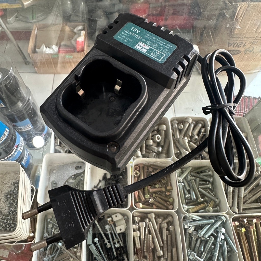 Charger batre bor 18V charger lithium ion cordless drill cas baterai bor