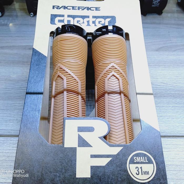 Grip Raceface Chester Gum Black