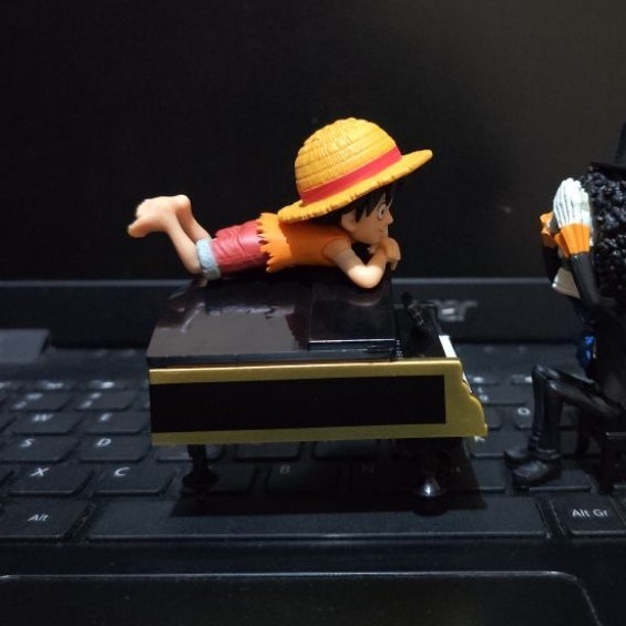 wcf log stories brook luffy loose kondisi sesuai foto