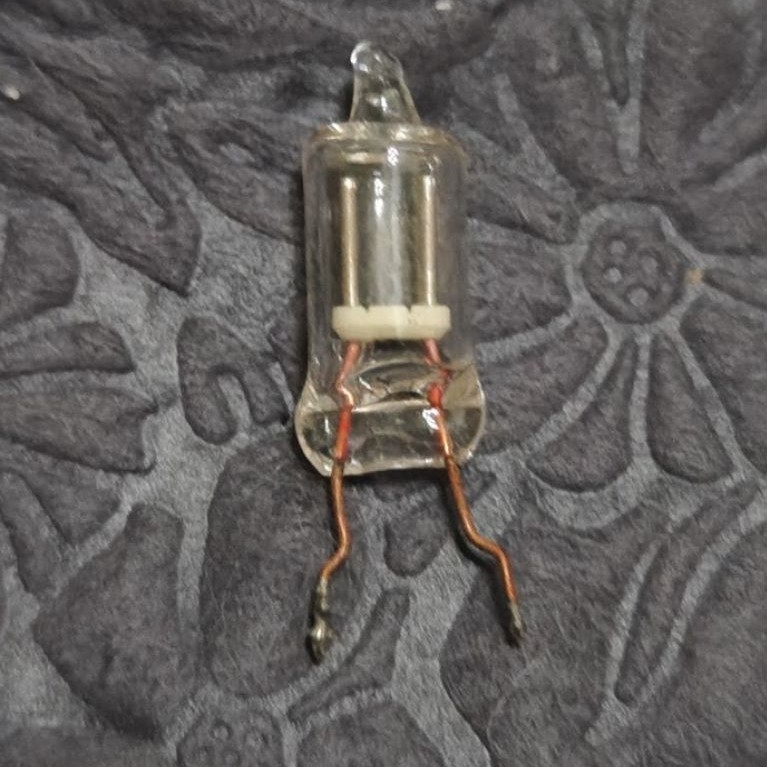Lampu dc anti petir okaya surge absorber cabutan