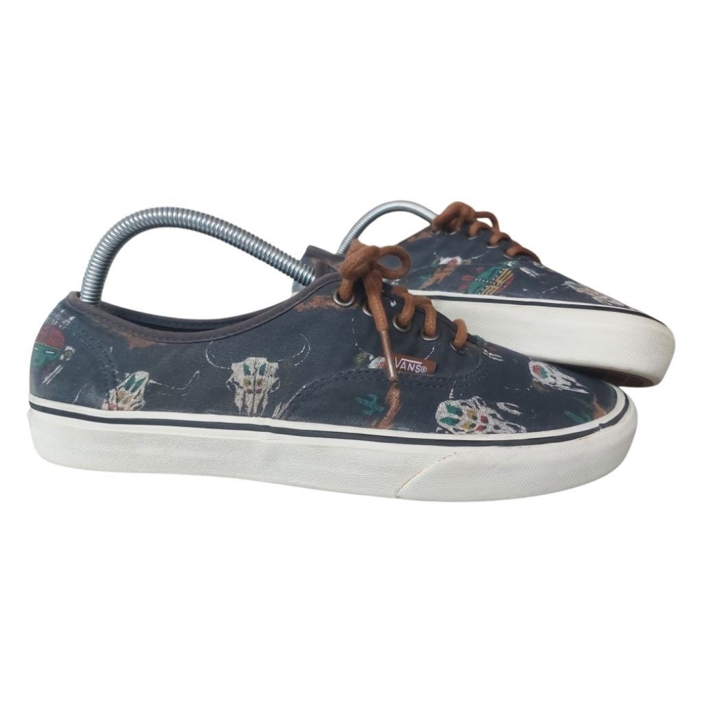Sepatu Second Vans Authentic size 42,5 original