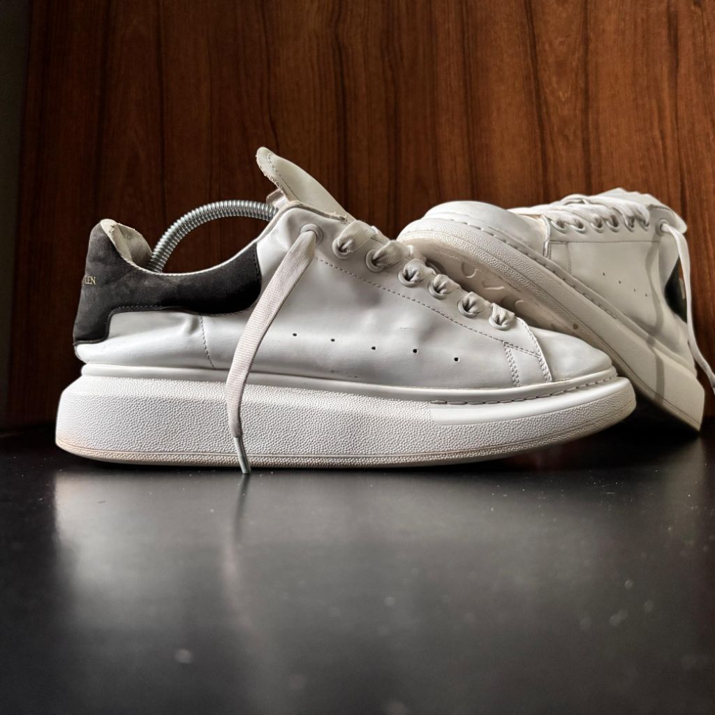 Size 44 | Sepatu Alexander McQueen White Black | Sneakers Casual | Second Original