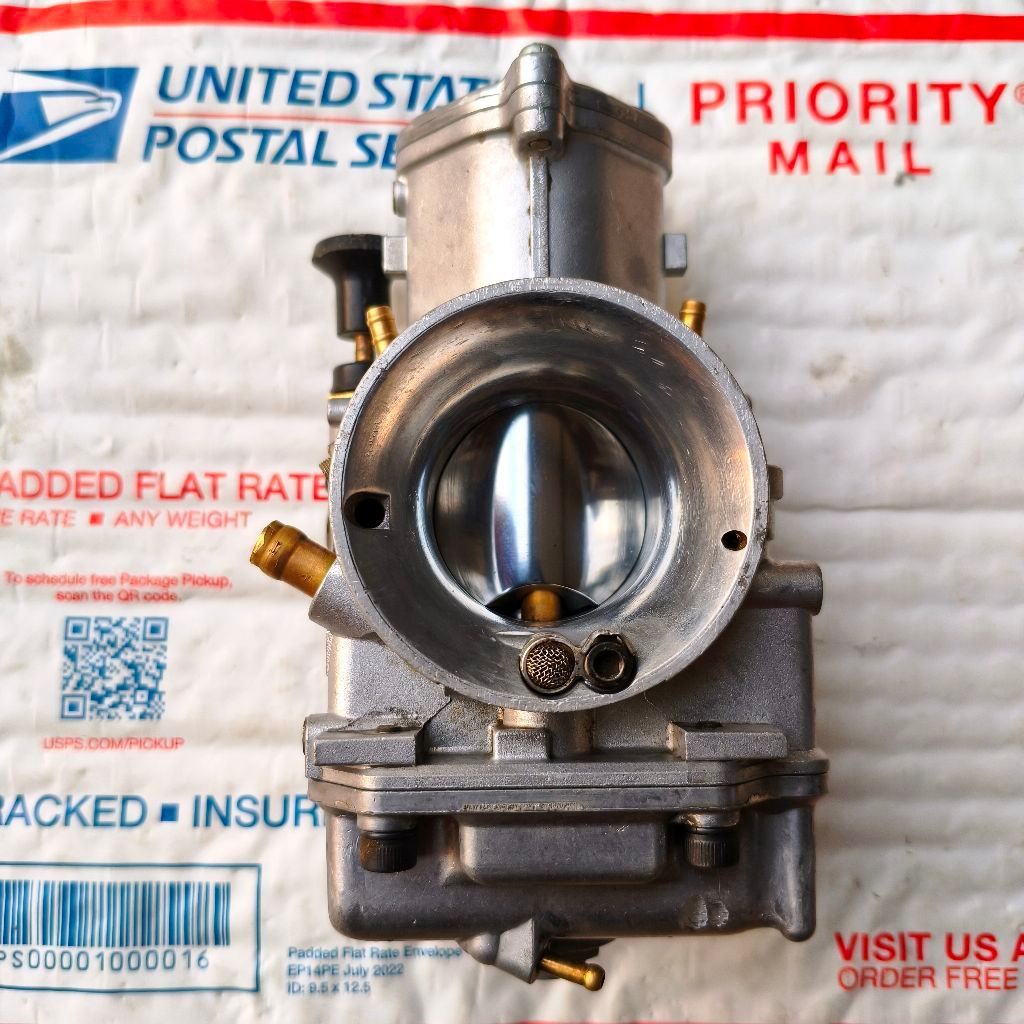MIKUNI TMX 38 YZ125
