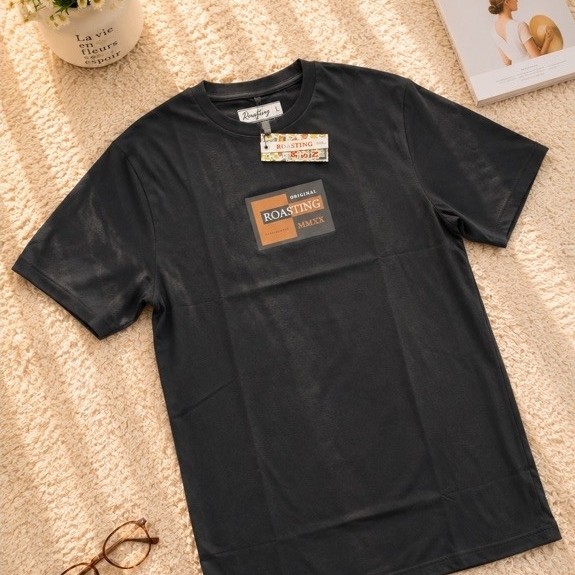 Kaos Pria Lengan Pendek Hitam Motif ROASTING Casual
