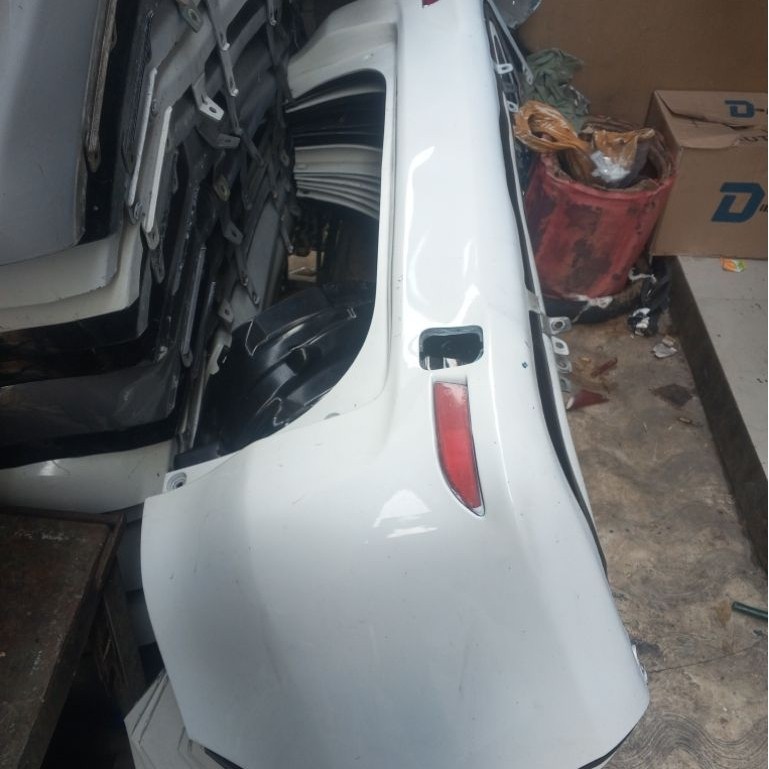 bemper belakang Avanza/Xenia 2012-2019 copotan