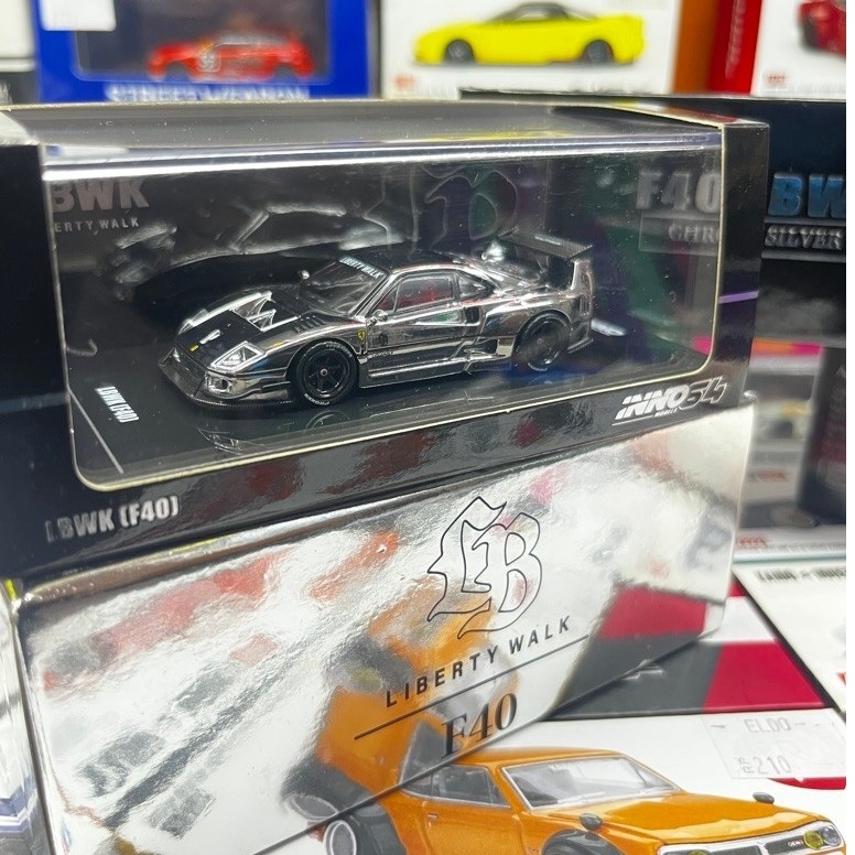 INNO64 Ferrari F40 LBWK Chrome Silver