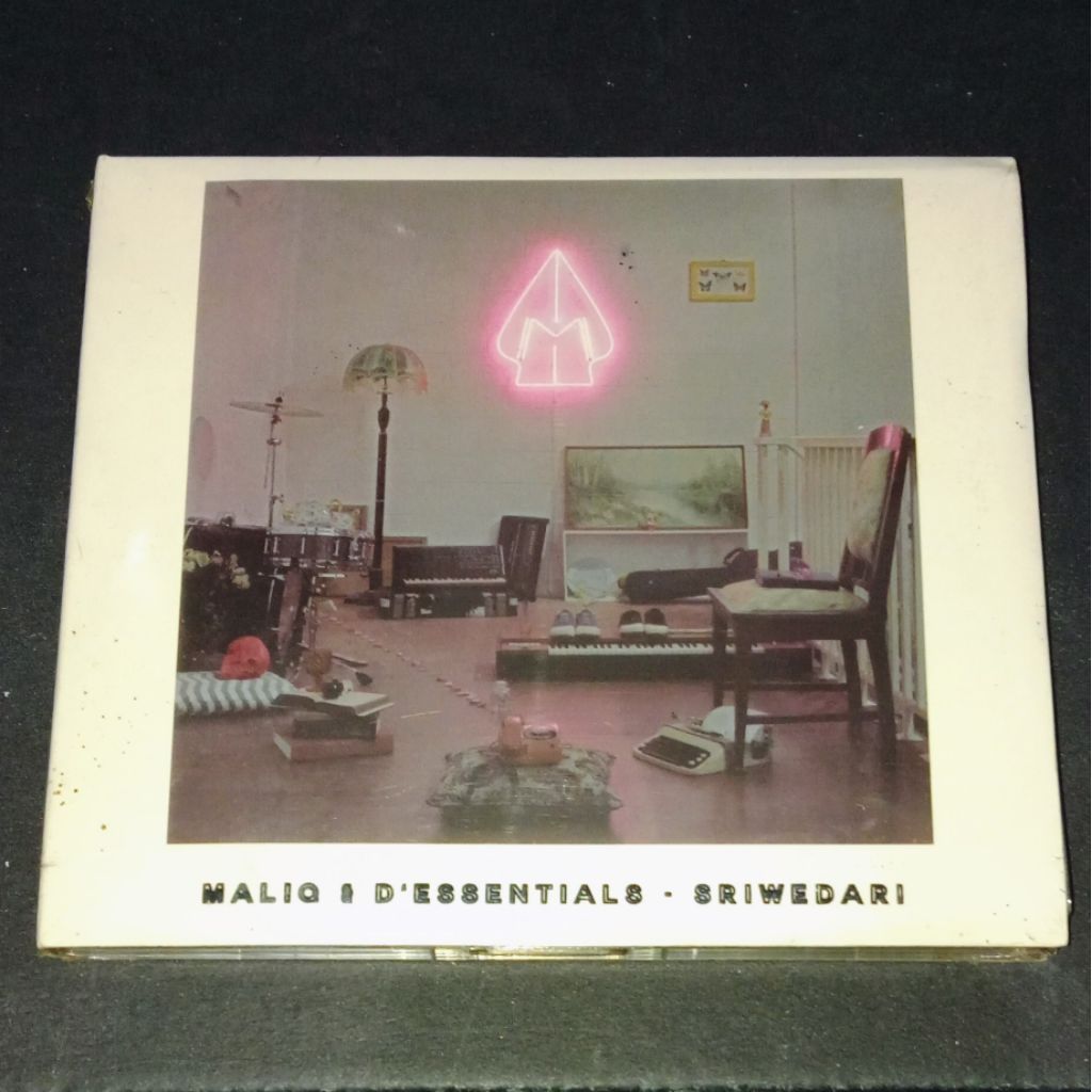 CD Maliq & D'Essentials - Sriwedari