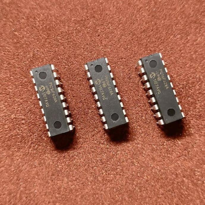 IC Microcontroller PIC16F628A -I/P DIP18 Ready Stok