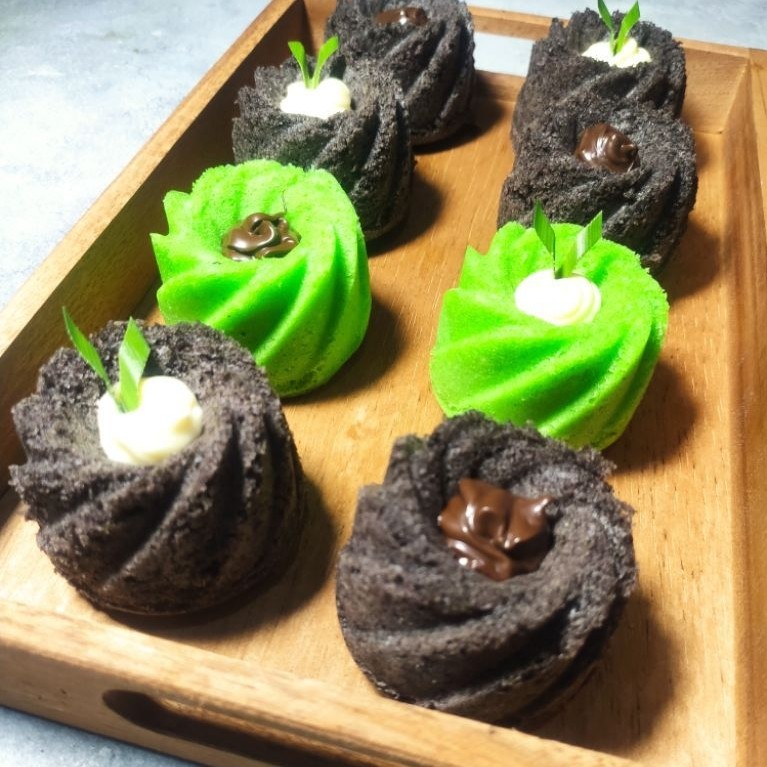 Mini Bolu Ketan Hitam Homemade | Bolu Ketan Hitam Mini Lembut Topping Coklat Keju Lumer