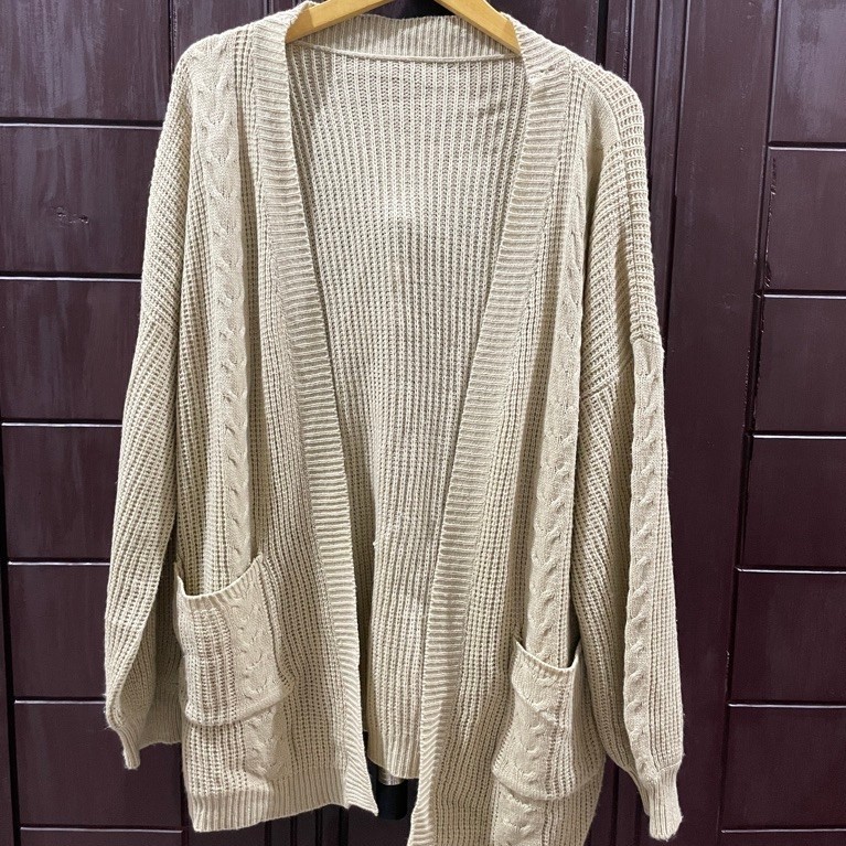 PRELOVED MONTY MINORI CARDIGAN MOTIF CABLE RAJUT