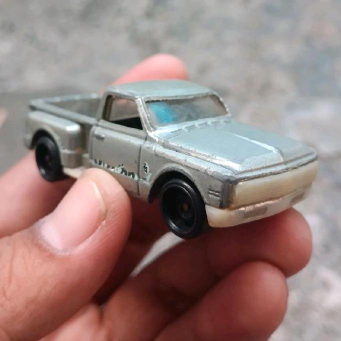 DIECAST LOOSE HOTWHEELS LOOSE HOTWHEELS CUSTOM 69 CHEVY PICKUP HOTWHEELS PICKUP