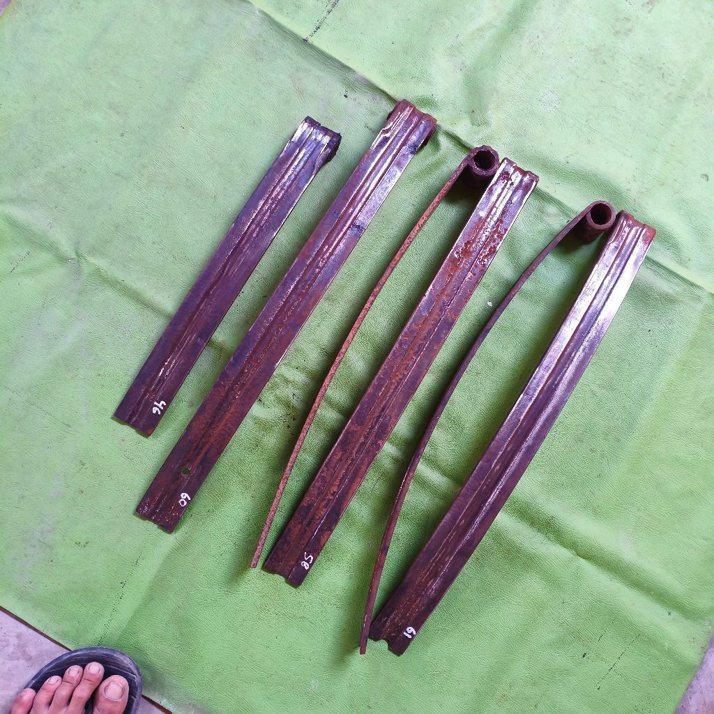 babon setengah per willys gen 1 ada gelung