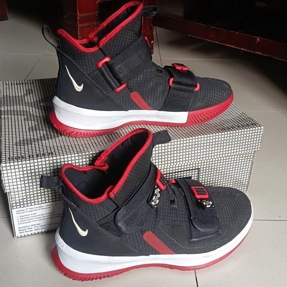 nike lebron soldier 13-bred