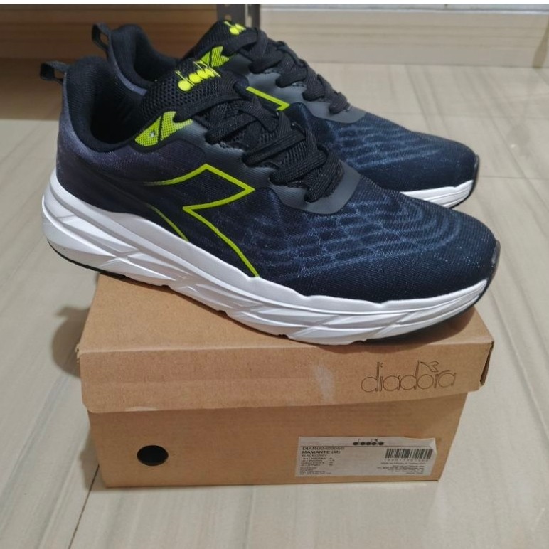 Diadora Mamante Running/Snakers ( black white)