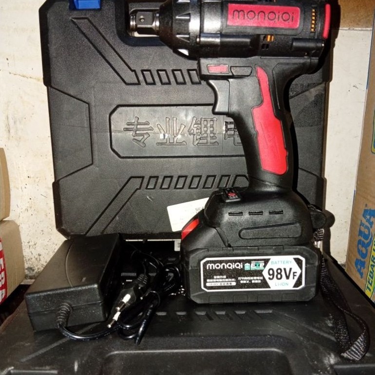 Impact Brusslesh Monqiqi 98V Li-Ion dengan Kotak Penyimpanan dan Charger