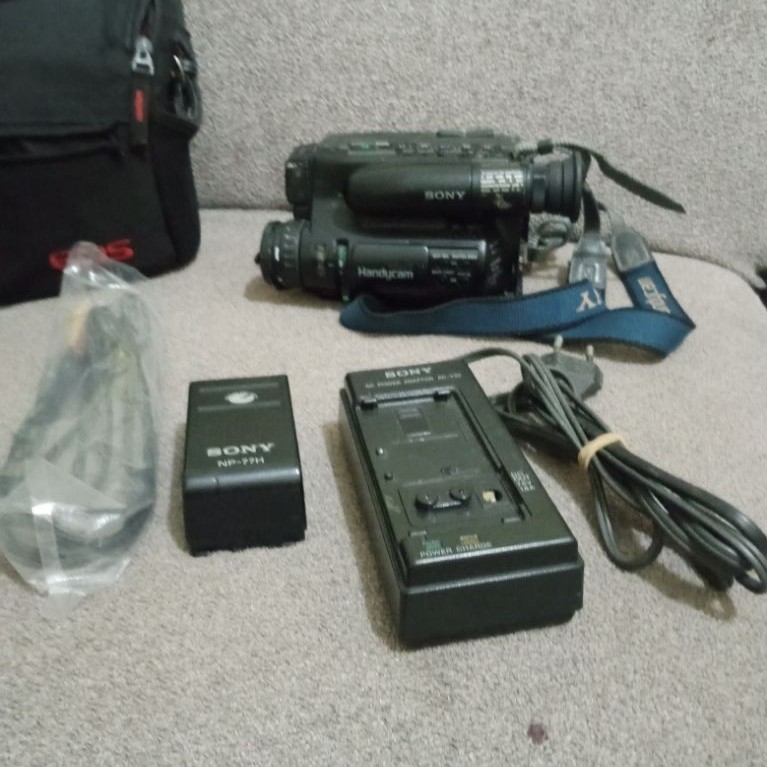 handycam untest   full set ( display jadul )