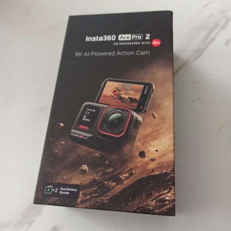 Kamera Insta 360 Ace 2 Pro Fullset + Grip Fullset