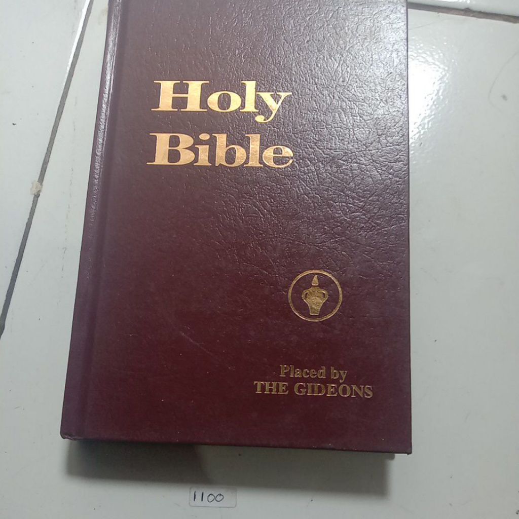 buku holy bible