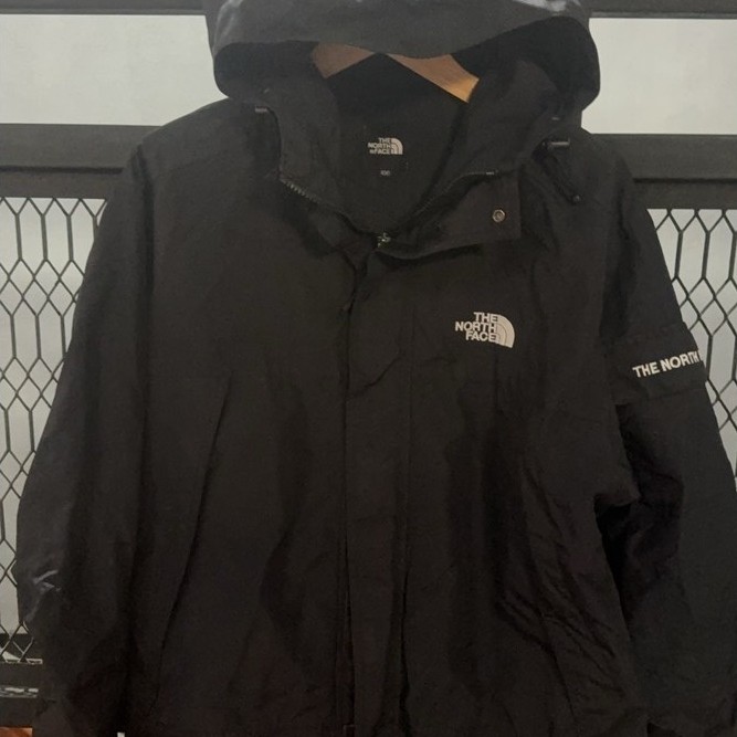 Jacket TNF The North Face saku samping preloved