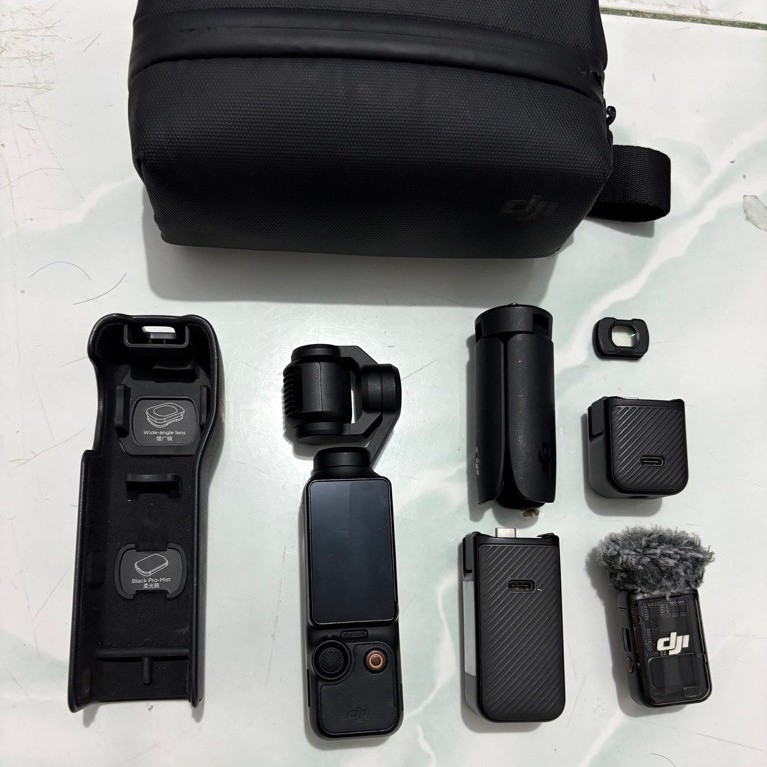 DJI Osmo Pocket 3 Creator Combo