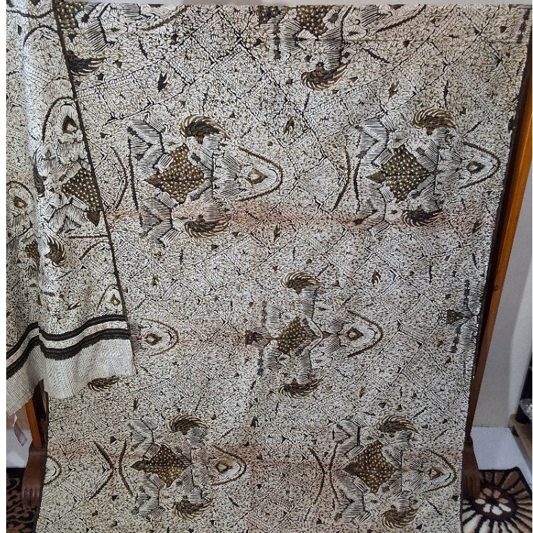 Kain Batik Lawasan/Kain Batik Antik/Kain Batik Tulis Motif Phoenix/Kain Panjang Batik Tulis Lawasan/
