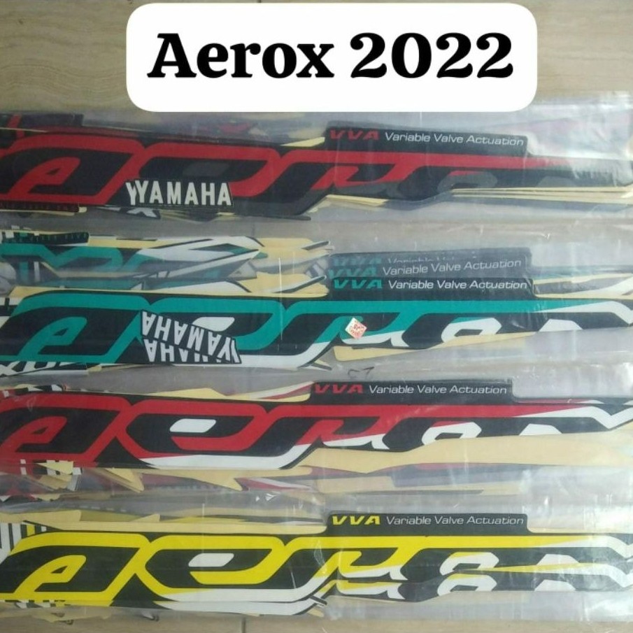 sticker striping motor Yamaha AEROX 2022 Lis polet Lis body standar motor Yamaha AEROX 2022  hitam m