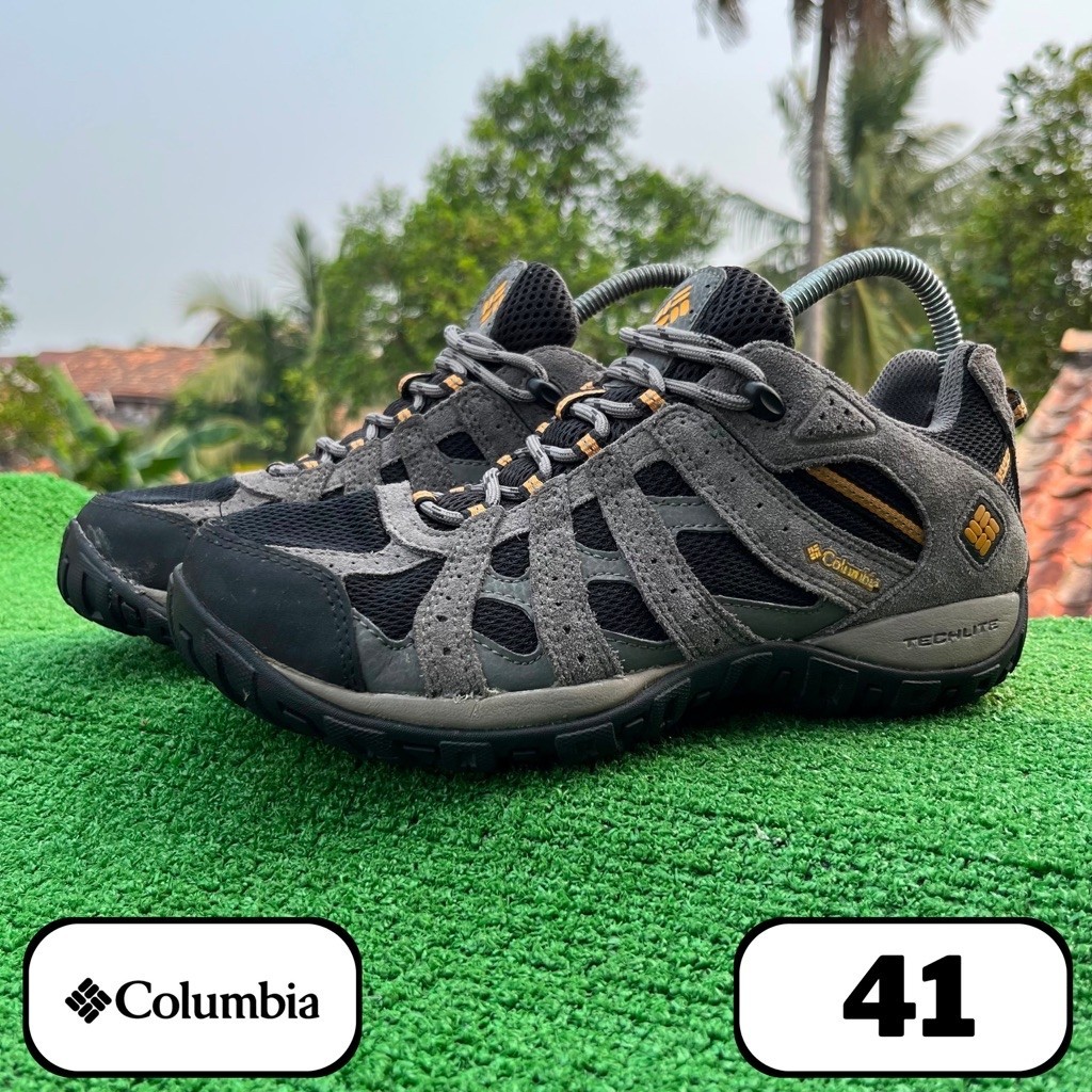 sepatu gunung Columbia Redmond Low WP 41